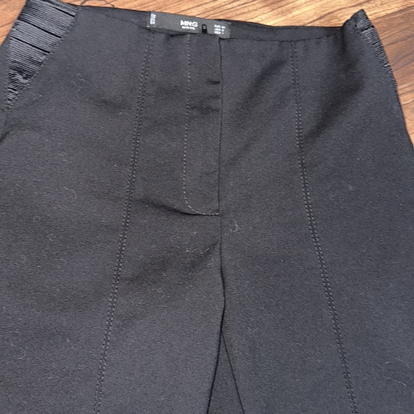 MNG Basics black pants - Picture 2 of 2